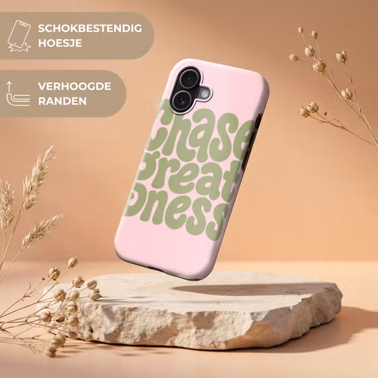 Chase greatness - Groen - Roze - Retro Toughcase MagSafe Apple iPhone 17 klein -USP_RandenV_NL