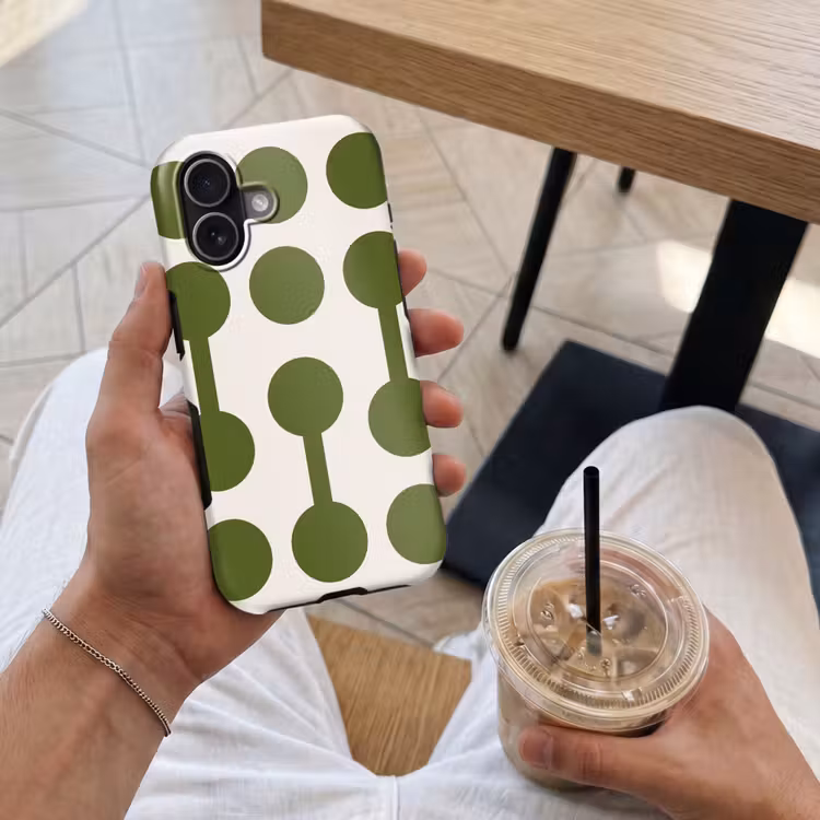 Cirkels - Geometrisch - Abstract - Modern - Groen Toughcase MagSafe Apple iPhone 17 klein -Sfeer1M