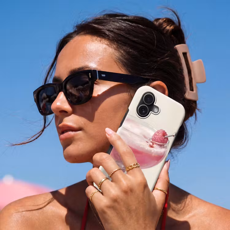 Cocktail - Framboos - Drank - Modern - Roze Toughcase MagSafe Apple iPhone 17 klein -Sfeer2V