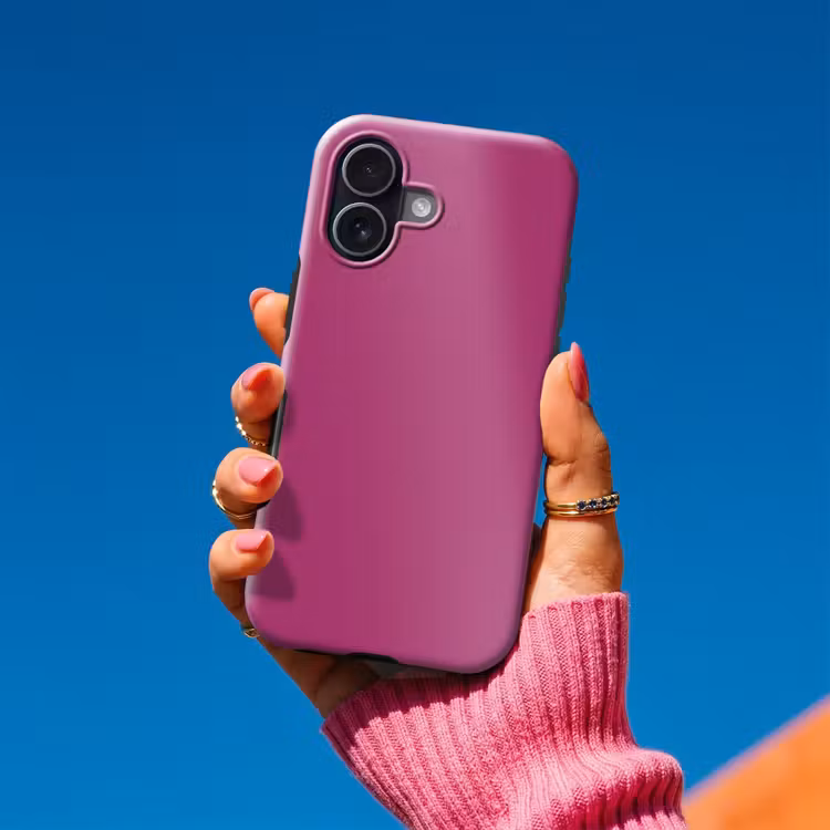 Deep - Magenta - Paars Toughcase MagSafe Apple iPhone 17 klein 1017 -Sfeer1V