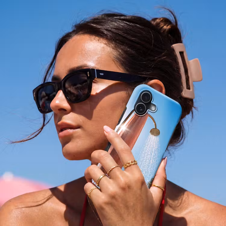 Douche - Water - Zomer - Blauw Toughcase MagSafe Apple iPhone 17 klein -Sfeer2V