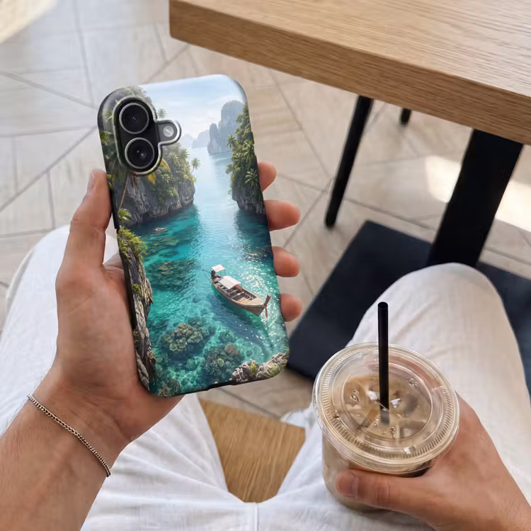 Eiland - Tropisch - Water - Palmbomen - Natuur Toughcase MagSafe Apple iPhone 17 klein -Sfeer1M