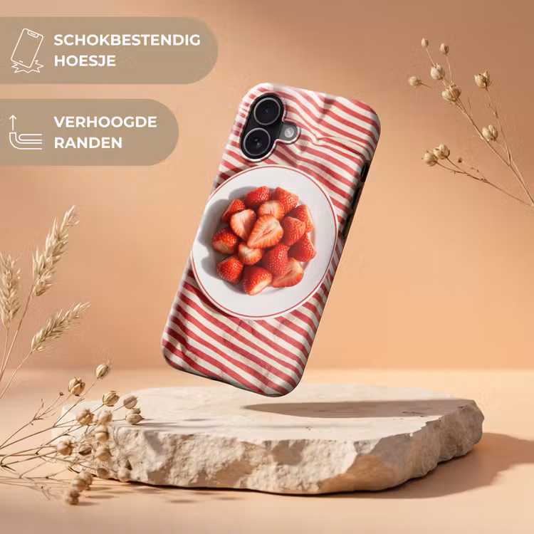 Eten - Aardbeien - Fruit - Zomer - Rood Toughcase MagSafe Apple iPhone 17 klein -USP_RandenV_NL