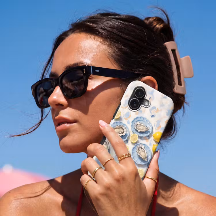 Eten - Oesters - Citroenen - Modern - Geel Toughcase MagSafe Apple iPhone 17 klein -Sfeer2V