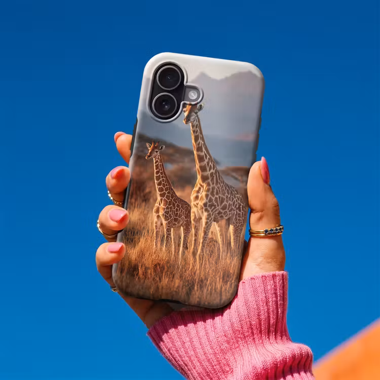 Giraffen - Hoog gras - Acaciabomen Toughcase MagSafe Apple iPhone 17 klein -Sfeer1V