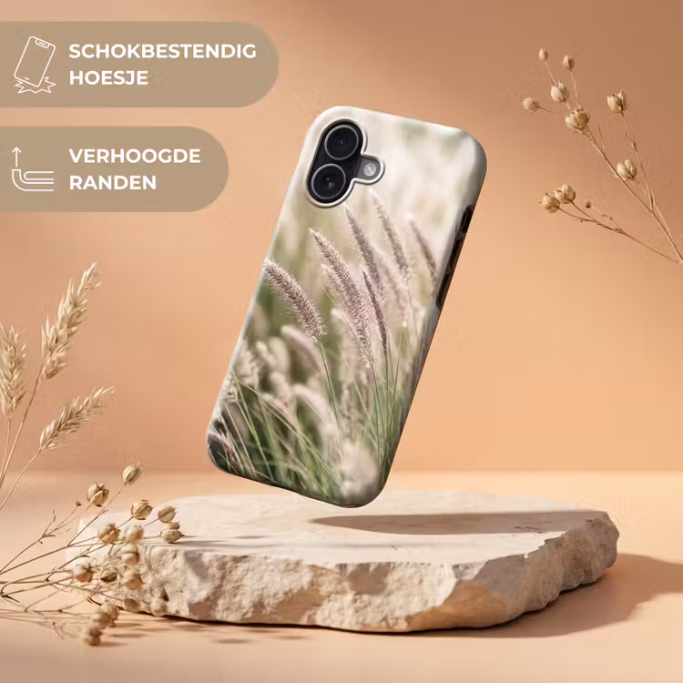 Gras - Close up - Groen Toughcase MagSafe Apple iPhone 17 klein -USP_RandenV_NL