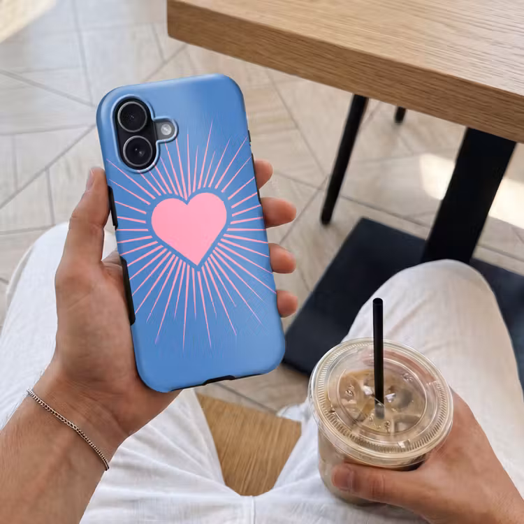 Hart - Stralen - Liefde - Modern - Roze Toughcase MagSafe Apple iPhone 17 klein -Sfeer1M