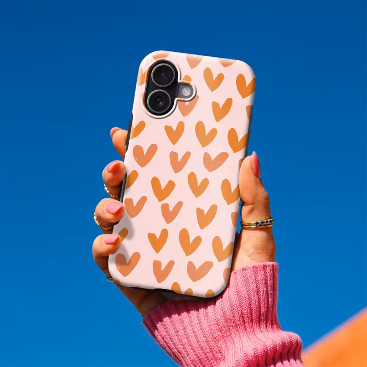 Hartjes - Getekend - Oranje Toughcase MagSafe Apple iPhone 17 klein 1017 -Sfeer1V