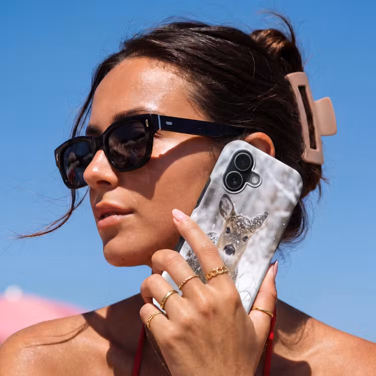 Hert - Sneeuw - Bos - Dieren - Vertederend Toughcase MagSafe Apple iPhone 17 klein -Sfeer2V