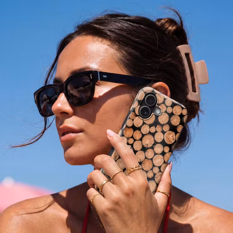 Houtblokken - Textuur - Patroon - Bruin - Rustiek Toughcase MagSafe Apple iPhone 17 klein -Sfeer2V