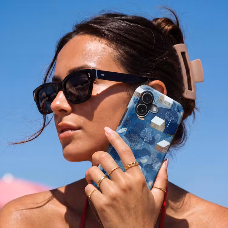 Huisjes - Vogels - Sneeuw - Winter - Blauw Toughcase MagSafe Apple iPhone 17 klein 1017 -Sfeer2V