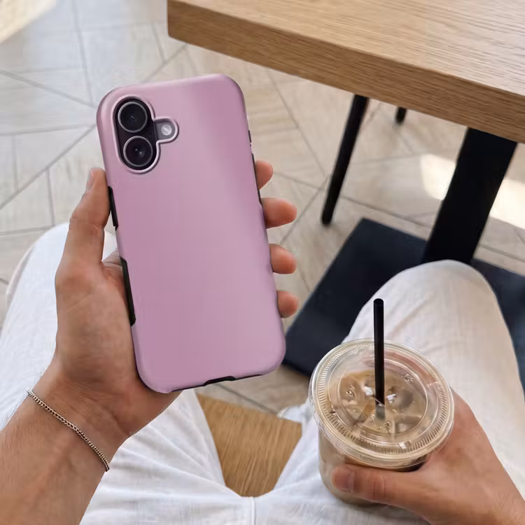 Lilac - Paars - Mauve Toughcase MagSafe Apple iPhone 17 klein 1017 -Sfeer1M