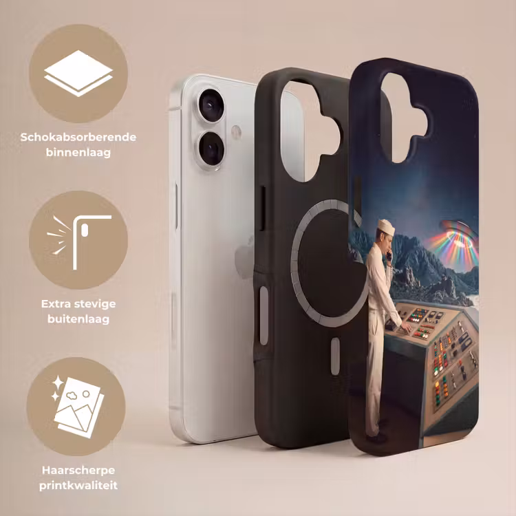 Telefoonhoesje Toughcase - Man - Controlekamer - Strand - Man - Controlekamer - Strand Toughcase MagSafe Apple iPhone 17 klein