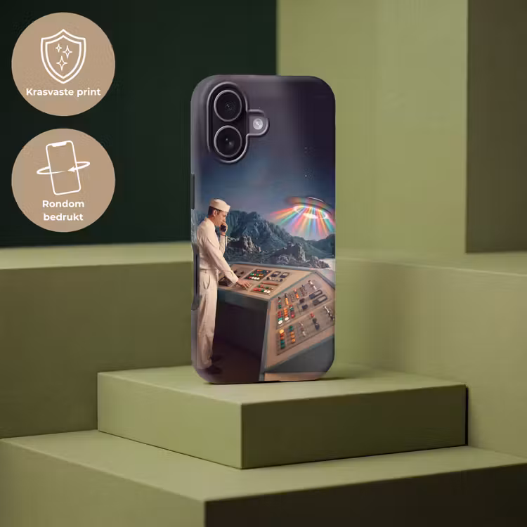 Telefoonhoesje Toughcase - Man - Controlekamer - Strand - Man - Controlekamer - Strand Toughcase MagSafe Apple iPhone 17 klein