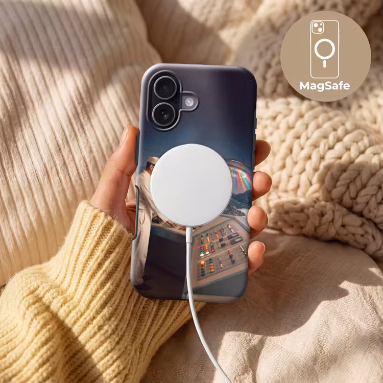 Telefoonhoesje Toughcase - Man - Controlekamer - Strand - Man - Controlekamer - Strand Toughcase MagSafe Apple iPhone 17 klein