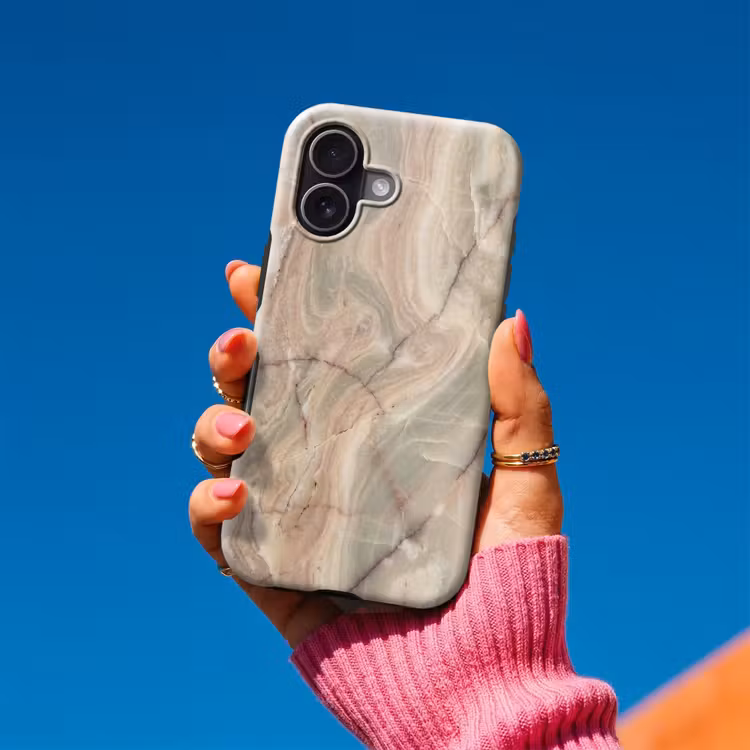 Marmer - Patroon - Abstract - Beige - Groen Toughcase MagSafe Apple iPhone 17 klein -Sfeer1V