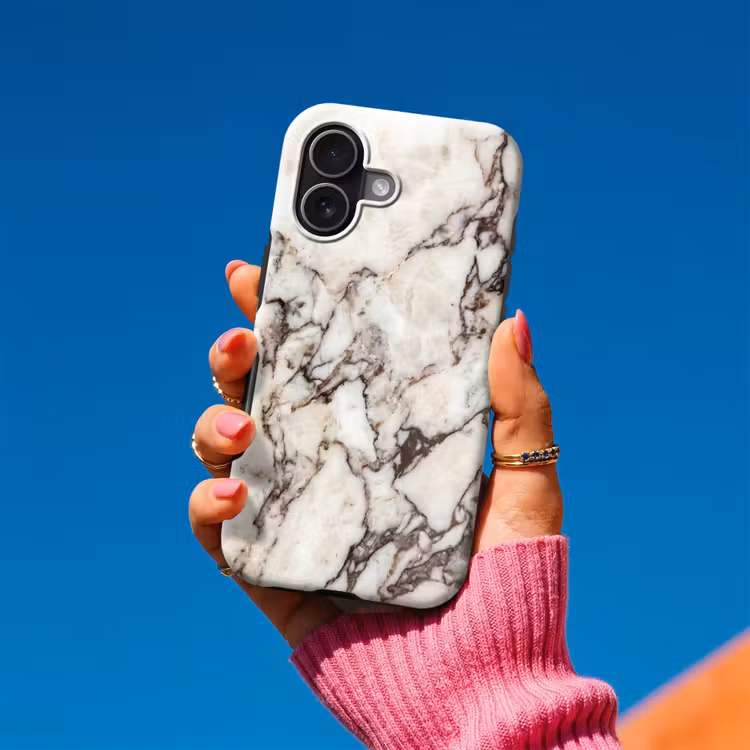 Marmer - Textuur - Abstract - Wit - Bruin Toughcase MagSafe Apple iPhone 17 klein -Sfeer1V