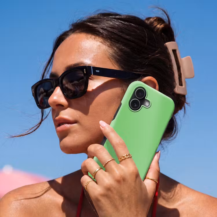 Meadow - Green - Groen Toughcase MagSafe Apple iPhone 17 klein 1017 -Sfeer2V