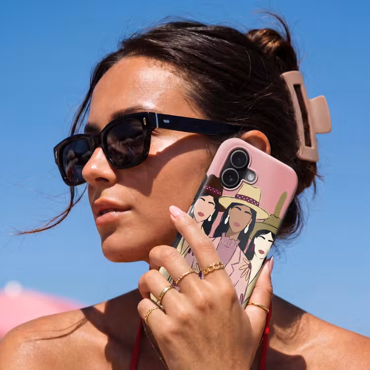 Mensen - Hoeden - Abstract - Roze - Portret Toughcase MagSafe Apple iPhone 17 klein -Sfeer2V