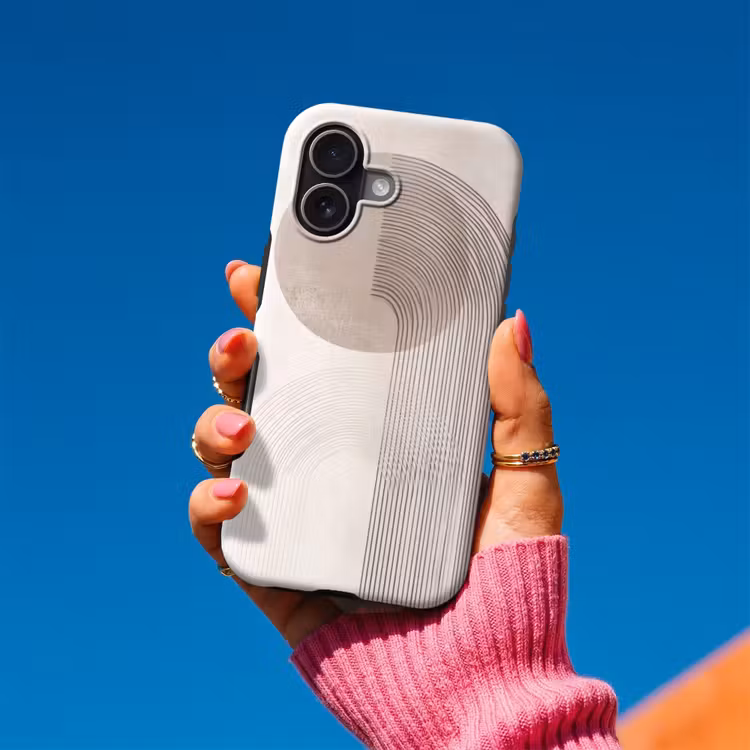 Minimalistisch - Cirkel - Lichtgrijs Toughcase MagSafe Apple iPhone 17 klein -Sfeer1V