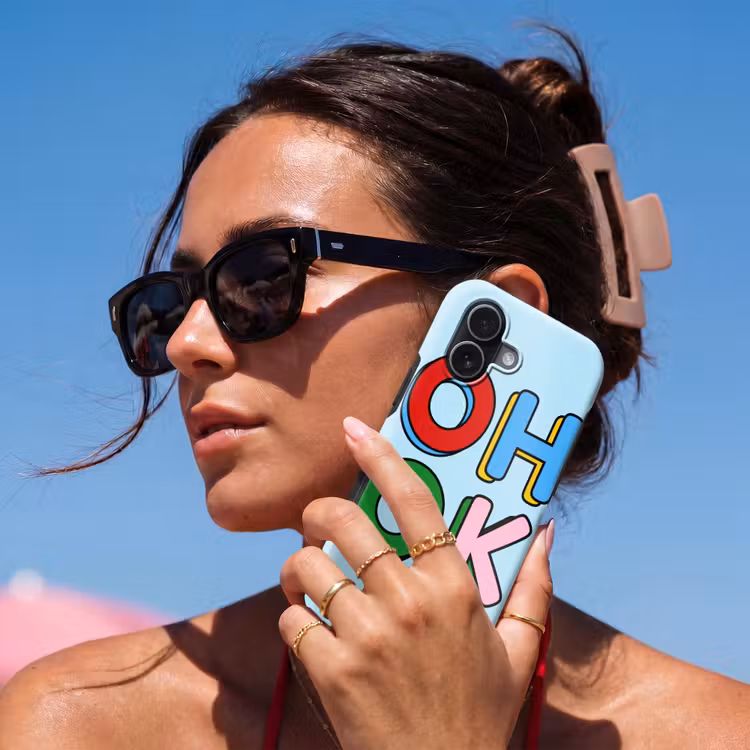 Oh ok - Blauw - Kleurrijk Toughcase MagSafe Apple iPhone 17 klein -Sfeer2V