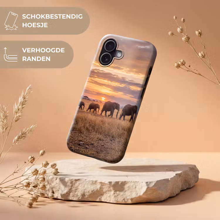 Olifanten - Savanne - Zonsondergang - Afrika - Warm Toughcase MagSafe Apple iPhone 17 klein -USP_RandenV_NL