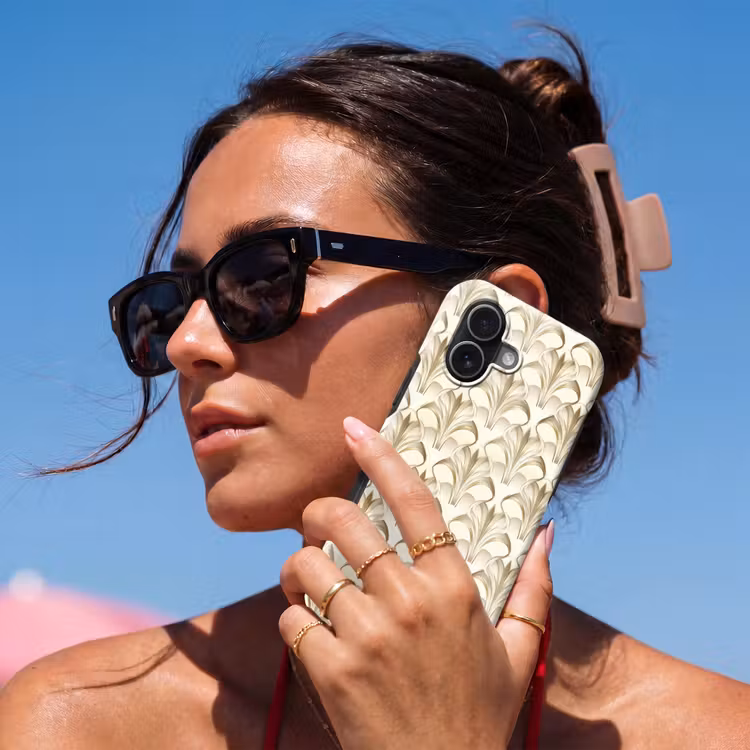 Ornament - Barok - Goud Toughcase MagSafe Apple iPhone 17 klein 1017 -Sfeer2V