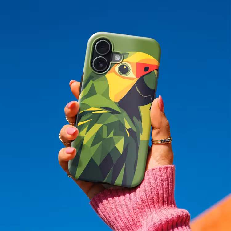 Papegaai - Groen - Snavel - Abstract Toughcase MagSafe Apple iPhone 17 klein -Sfeer1V