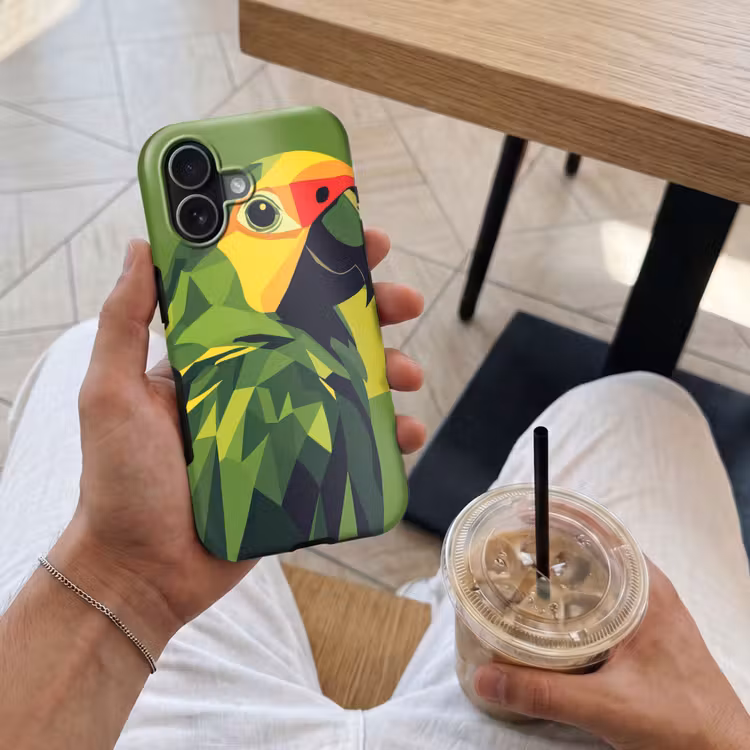 Papegaai - Groen - Snavel - Abstract Toughcase MagSafe Apple iPhone 17 klein -Sfeer1M