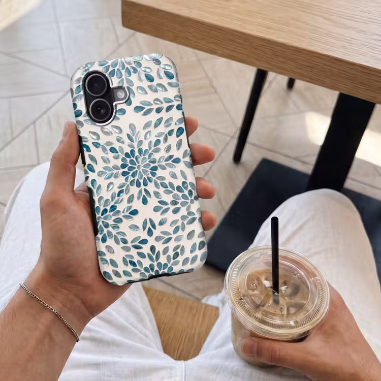 Patroon - Bladeren - Abstract - Modern - Turquoise Toughcase MagSafe Apple iPhone 17 klein -Sfeer1M