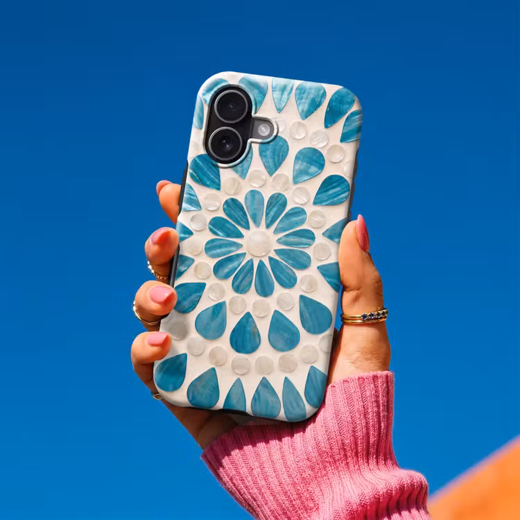 Patroon - Mozaïek - Schelpen - Abstract - Turquoise Toughcase MagSafe Apple iPhone 17 klein -Sfeer1V