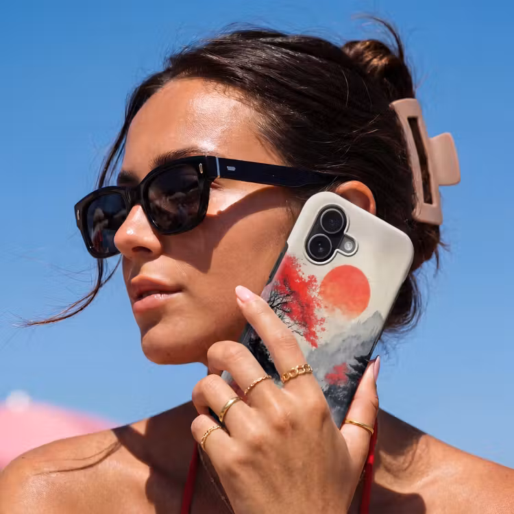 Rode zon - Rivier - brug - Bomen Toughcase MagSafe Apple iPhone 17 klein -Sfeer2V