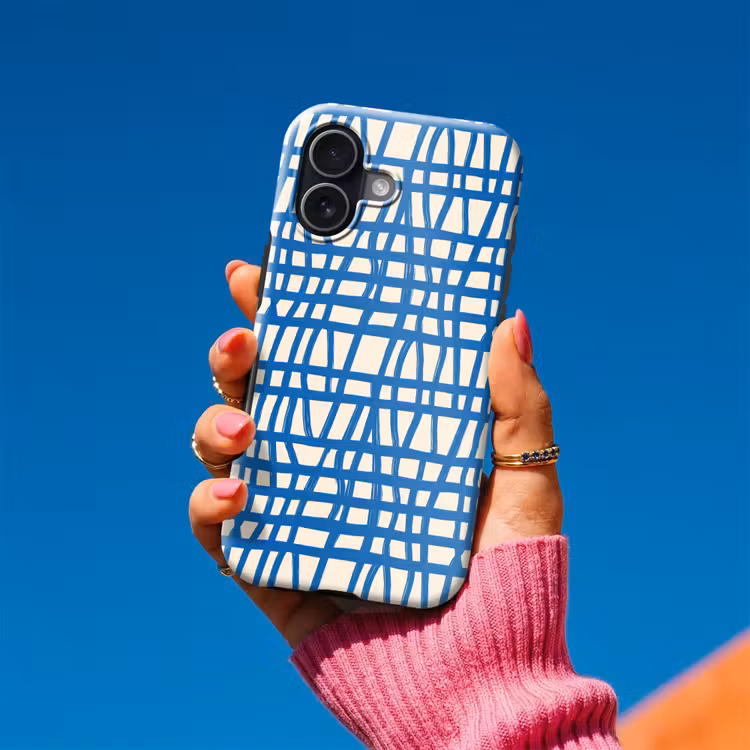 Ruitpatroon - Blauw - Crème Toughcase MagSafe Apple iPhone 17 klein 1017 -Sfeer1V