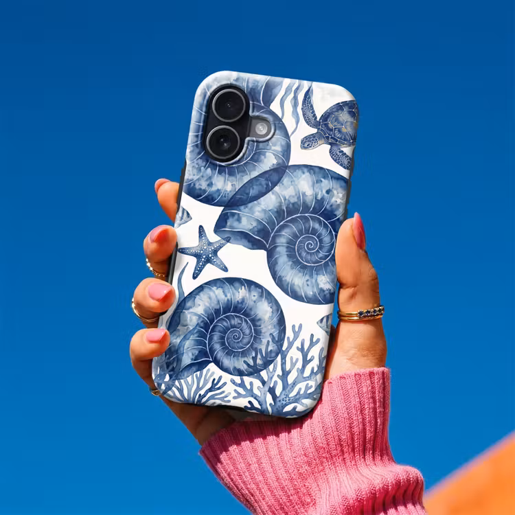 Schelp - Spiraal - Zeeleven - Aquarel - Blauw Toughcase MagSafe Apple iPhone 17 klein -Sfeer1V