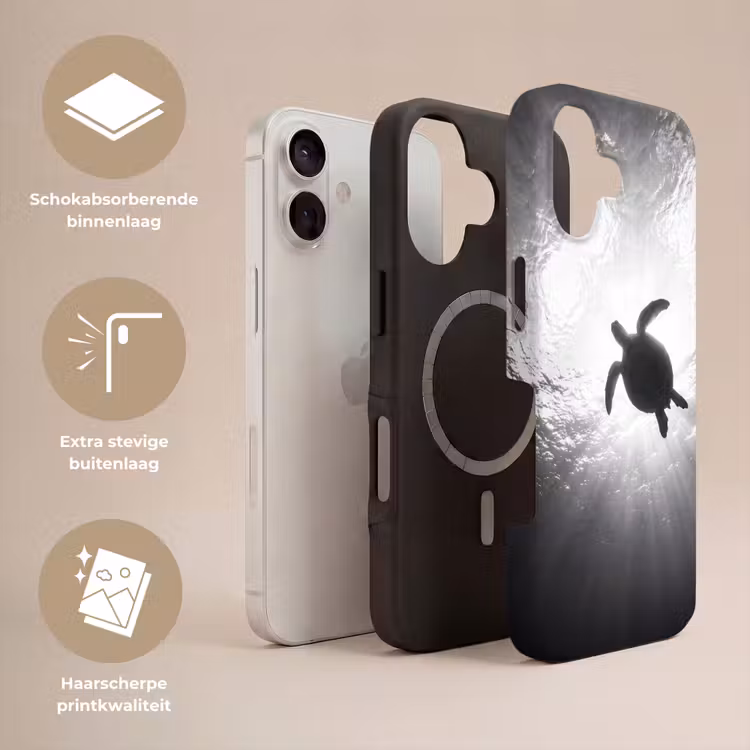 Schildpad - Onderwater - Lichtstralen - Oceaan - Zwart-wit Toughcase MagSafe Apple iPhone 17 klein -USP_Lagen_NL