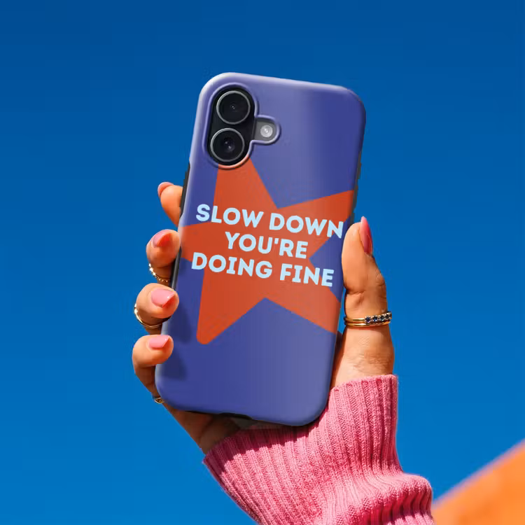 Slow down you're doing fine - Ster - Blauw Toughcase MagSafe Apple iPhone 17 klein -Sfeer1V