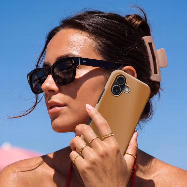 Spiced - Cinnamon - Bruin Toughcase MagSafe Apple iPhone 17 klein 1017 -Sfeer2V
