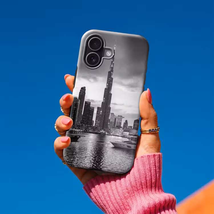 Stad - Skyline - Architectuur - Avond - Zwart-wit Toughcase MagSafe Apple iPhone 17 klein -Sfeer1V
