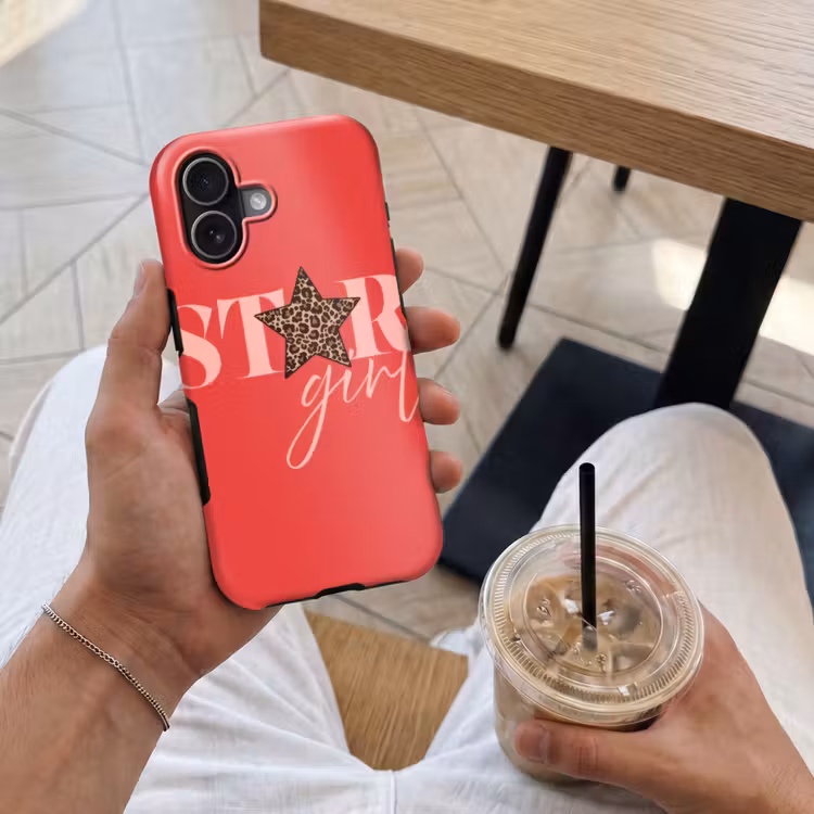 Star girl - Rood - Panter - Ster Toughcase MagSafe Apple iPhone 17 klein -Sfeer1M
