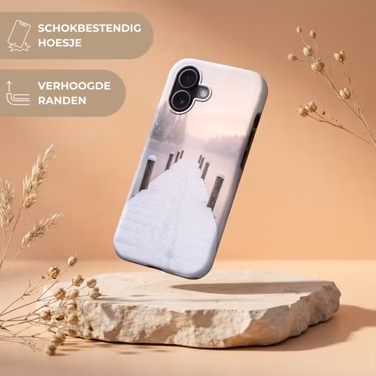 Steiger - Meer - Mist - Winter - Serene Toughcase MagSafe Apple iPhone 17 klein -USP_RandenV_NL