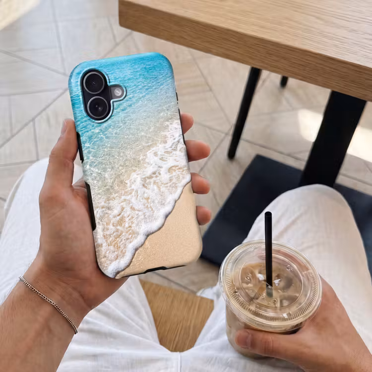Strand - Water - Natuur - Blauw - Beige Toughcase MagSafe Apple iPhone 17 klein -Sfeer1M
