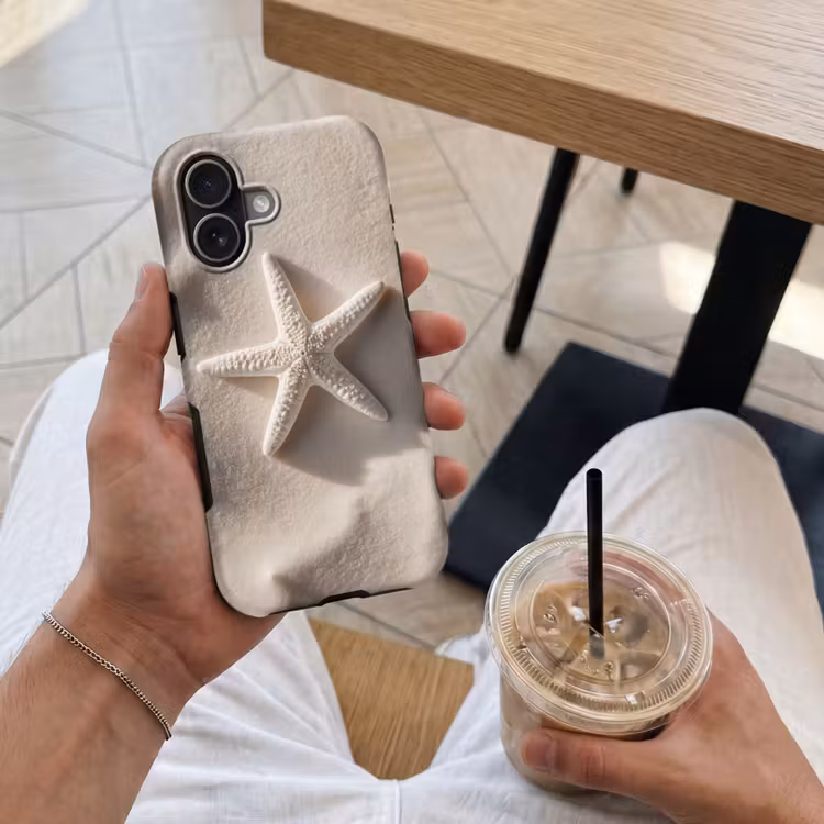 Strand - Zeester - Zand - Beige Toughcase MagSafe Apple iPhone 17 klein -Sfeer1M
