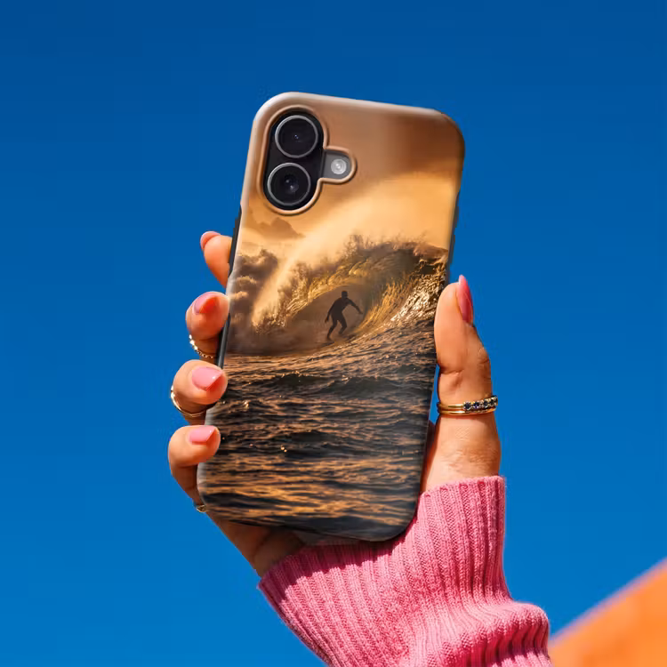 Surfer - Golf - Oceaan - Sport - Oranje Toughcase MagSafe Apple iPhone 17 klein -Sfeer1V