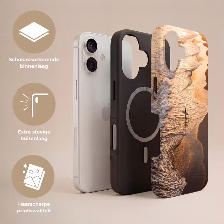 Surfer - Strand - Zonsondergang - Oceaan - Goud Toughcase MagSafe Apple iPhone 17 klein -USP_Lagen_NL