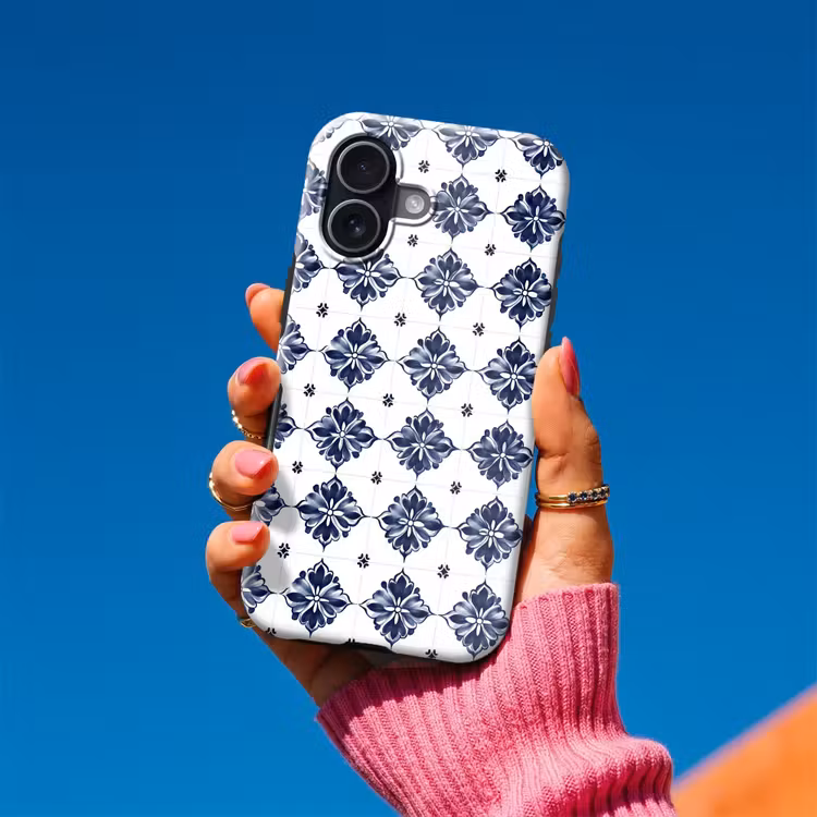 Tegelmotief - Blauw - Wit - Bloem Toughcase MagSafe Apple iPhone 17 klein 1017 -Sfeer1V