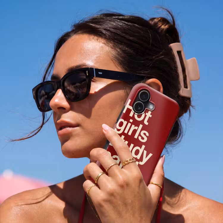 Tekst - Studie - Motivatie - Modern - Rood Toughcase MagSafe Apple iPhone 17 klein -Sfeer2V