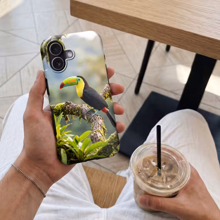 Toekan - Jungle - Natuur - Kleurrijk Toughcase MagSafe Apple iPhone 17 klein -Sfeer1M