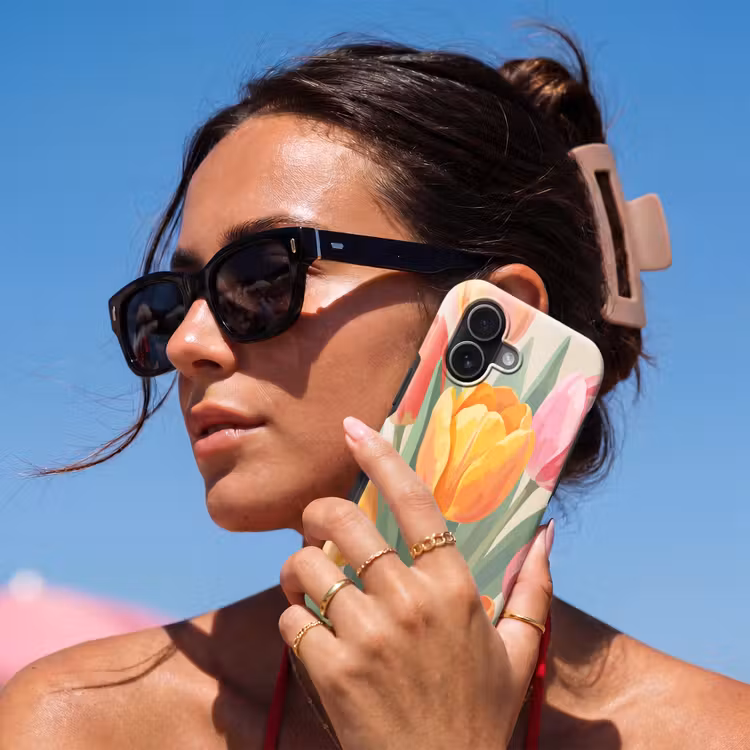 Tulpen - Abstract - Kleurrijk Toughcase MagSafe Apple iPhone 17 klein -Sfeer2V