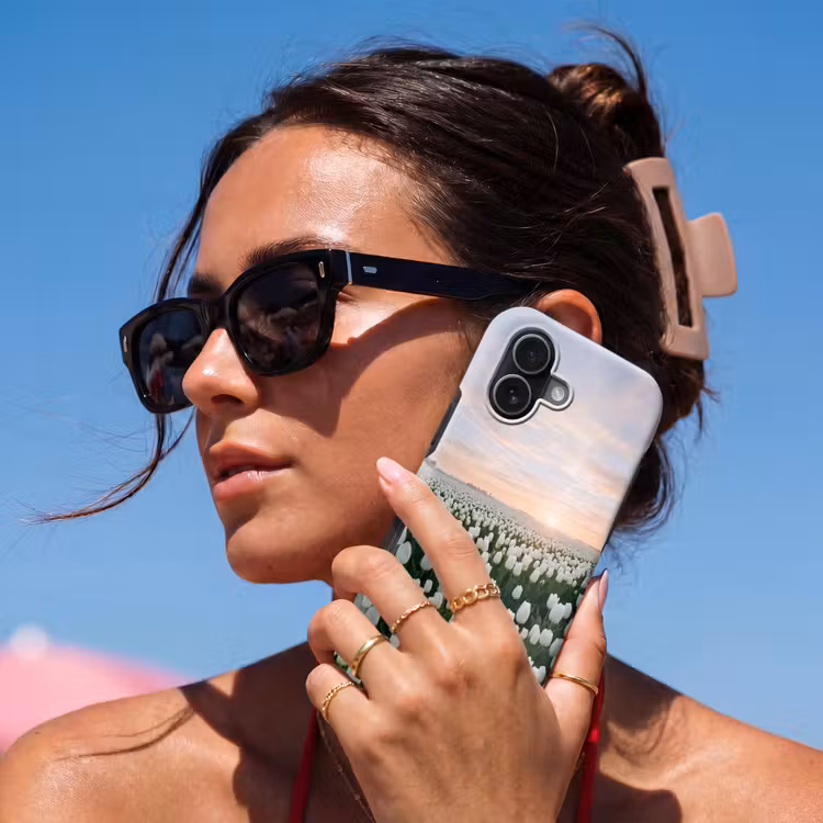 Tulpen - Landschap - Wit Toughcase MagSafe Apple iPhone 17 klein -Sfeer2V