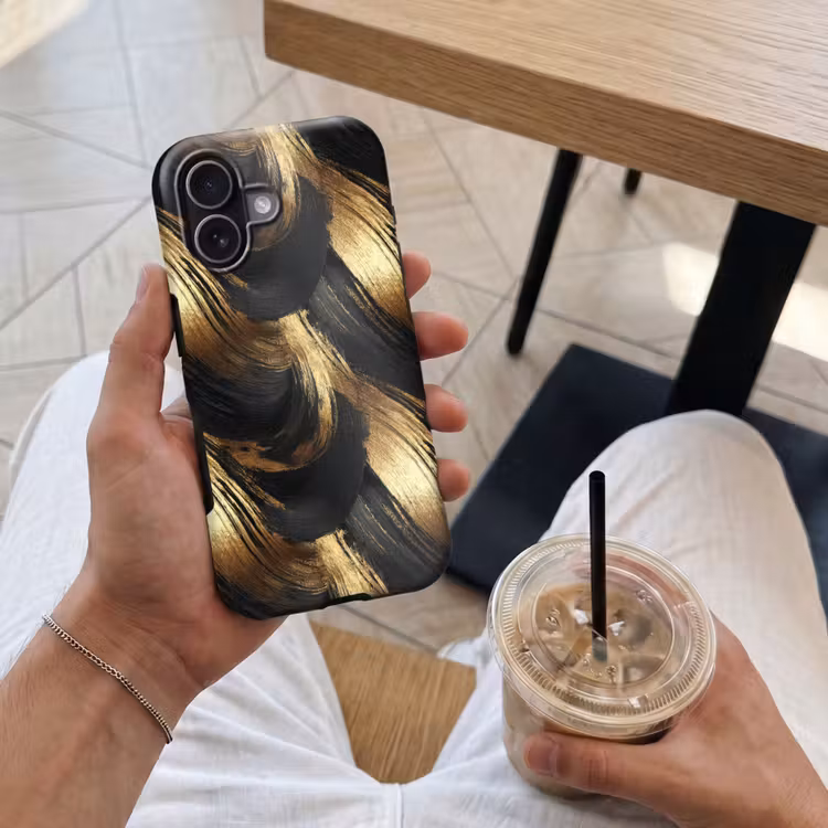 Verfstreken - Abstract - Goud - Zwart Toughcase MagSafe Apple iPhone 17 klein 1017 -Sfeer1M